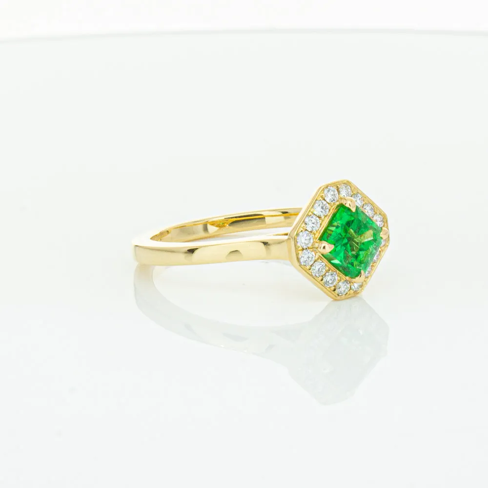 18ct Yellow Gold .84ct Emerald & Diamond Ring
