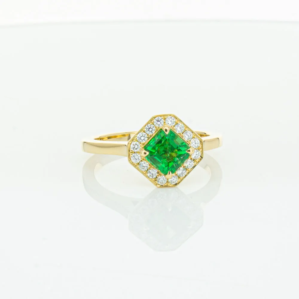 18ct Yellow Gold .84ct Emerald & Diamond Ring