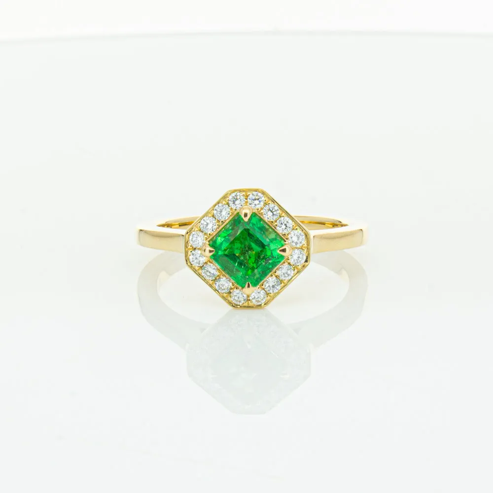 18ct Yellow Gold .84ct Emerald & Diamond Ring