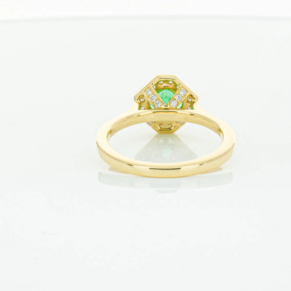 18ct Yellow Gold .84ct Emerald & Diamond Ring