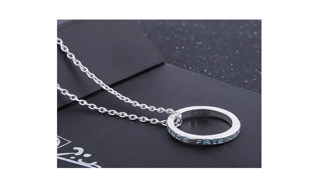 Best Friends Letter Print Round Circle Pendant Necklaces