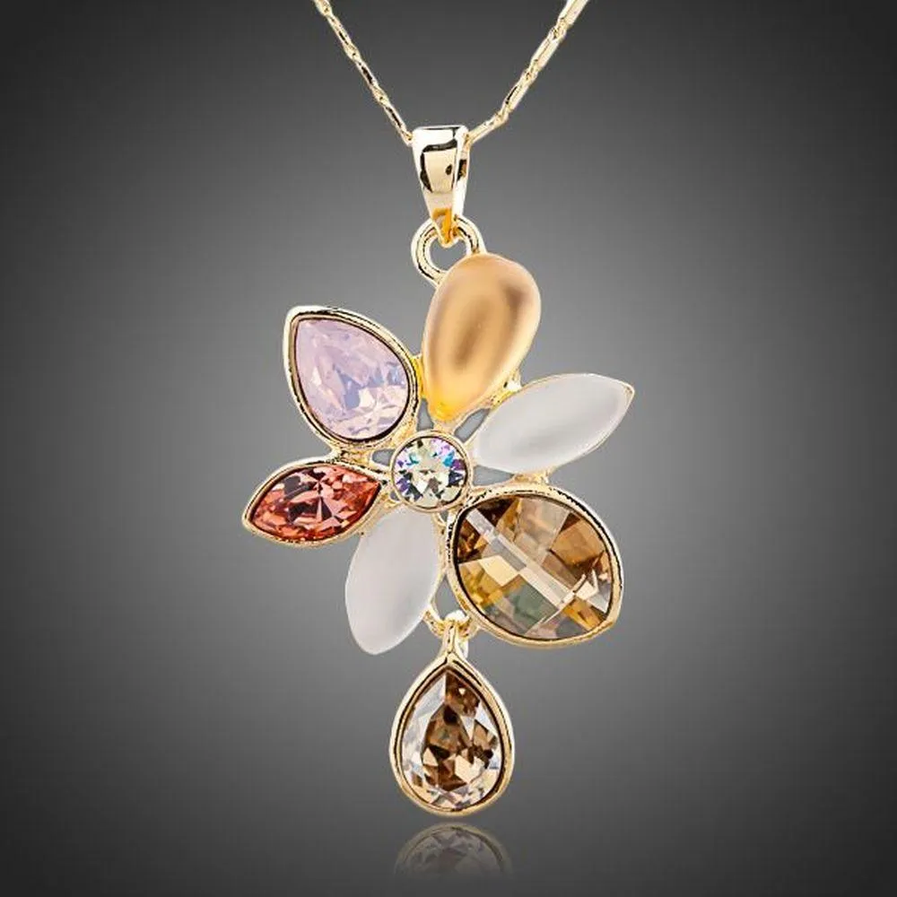 Blooming Flower Crystal Necklace KPN0114