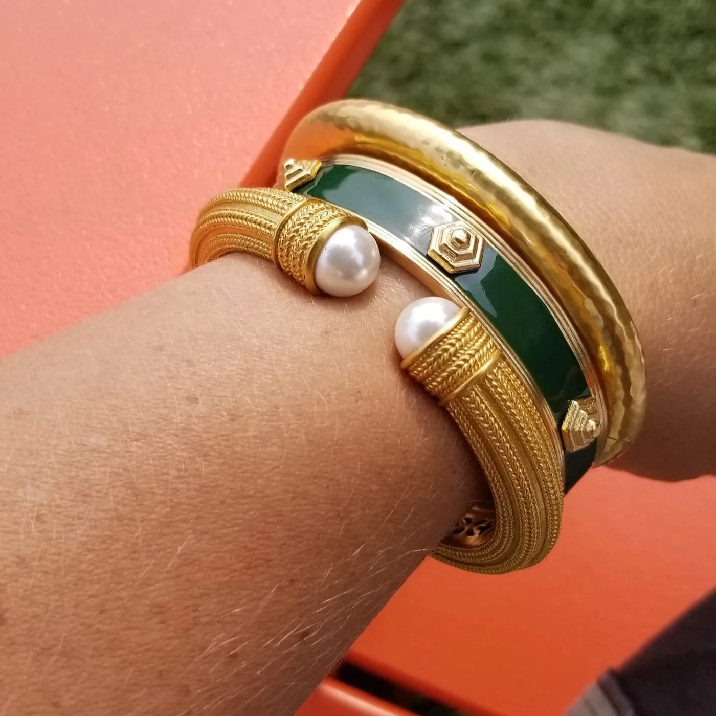 Catalina Hinge Bangle
