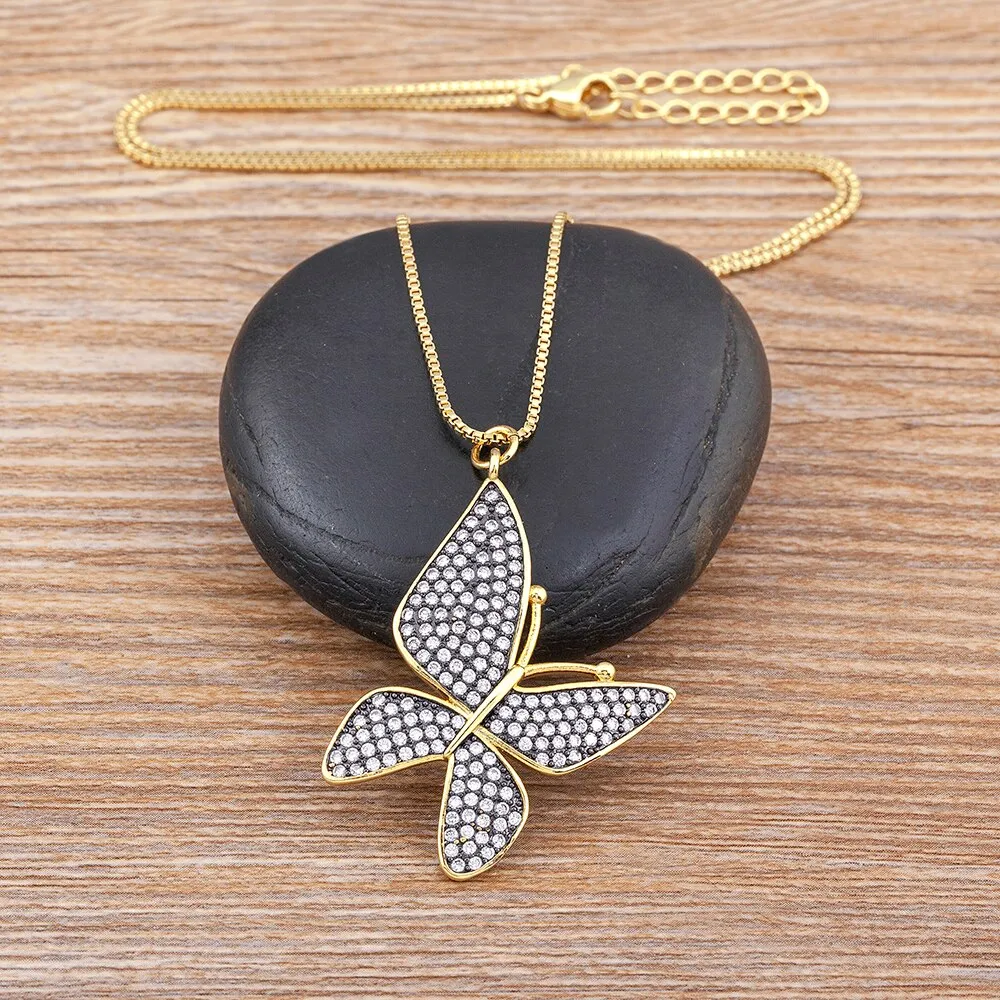 Exquisite Zircon Lucky Butterfly Inlaid Shiny Crystal Pendant Necklace Women