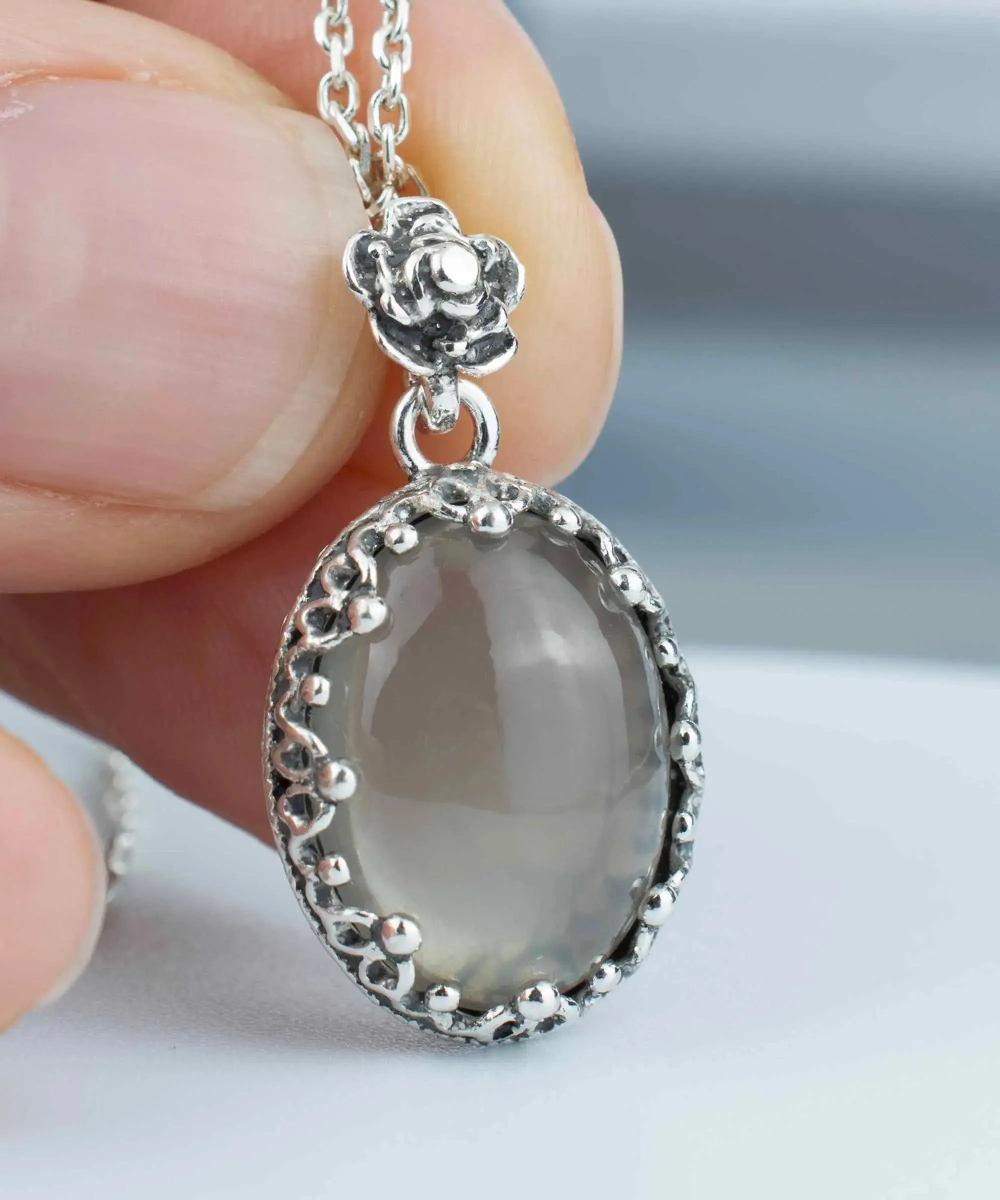 Filigree Silver Gray Moonstone Gemstone Woman Oval Pendant Necklace