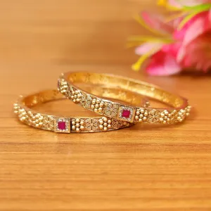 GOLD PLATED ANTIQUE FINE MAKE BANGLES