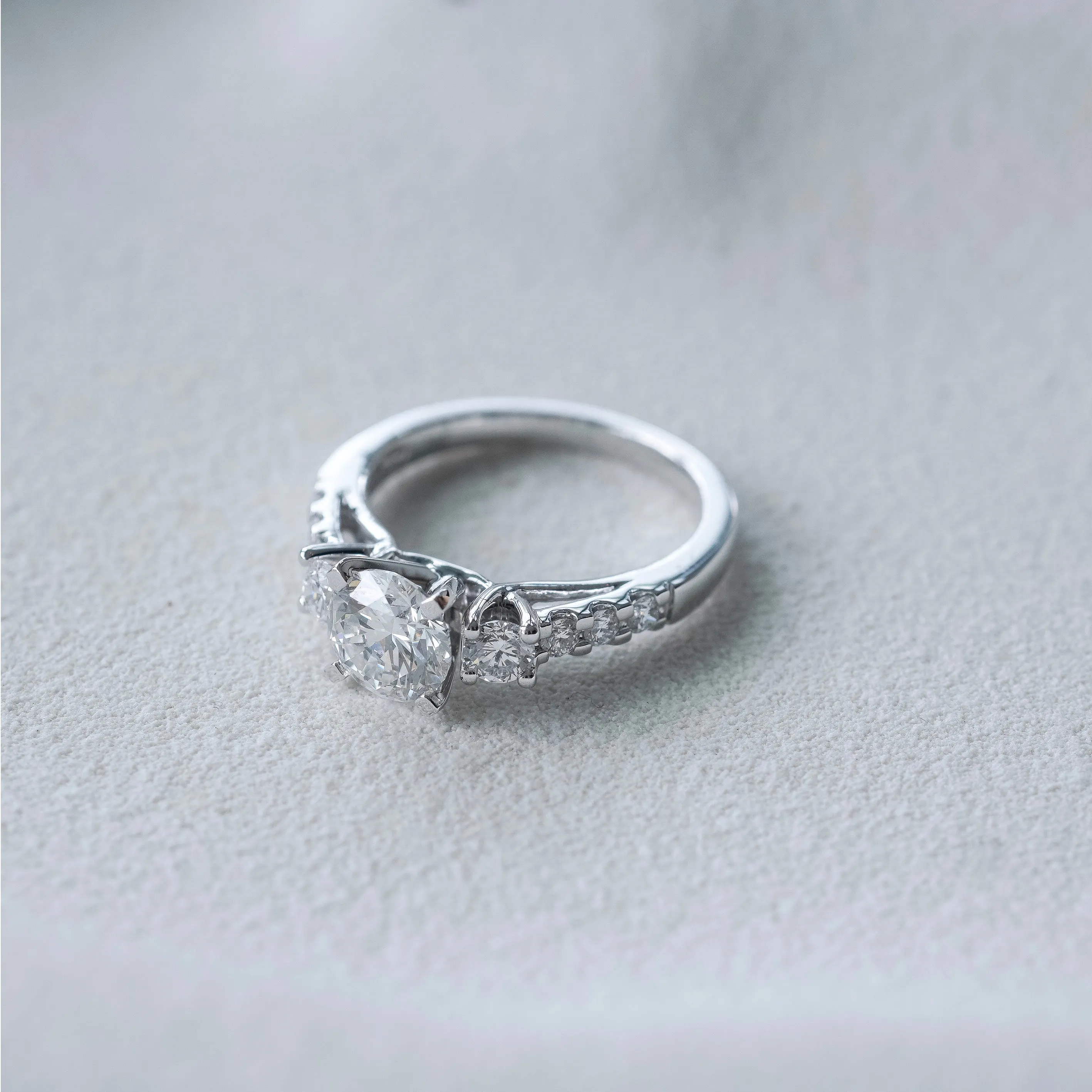 LYON 3-STONE PAVÉ DIAMOND RING