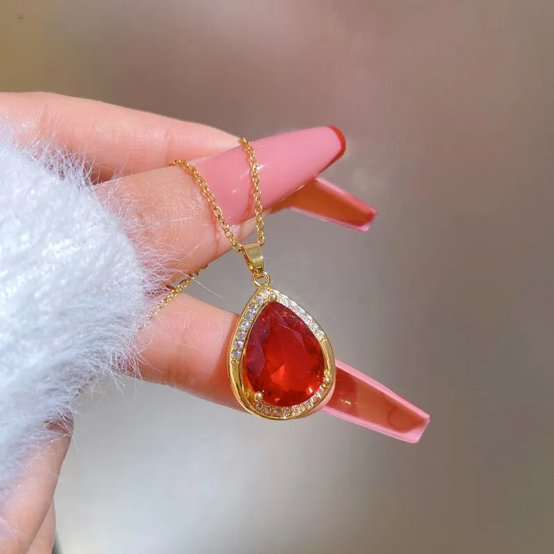 New Red Big Gem Pendant Necklace For Women Clavicle Chain
