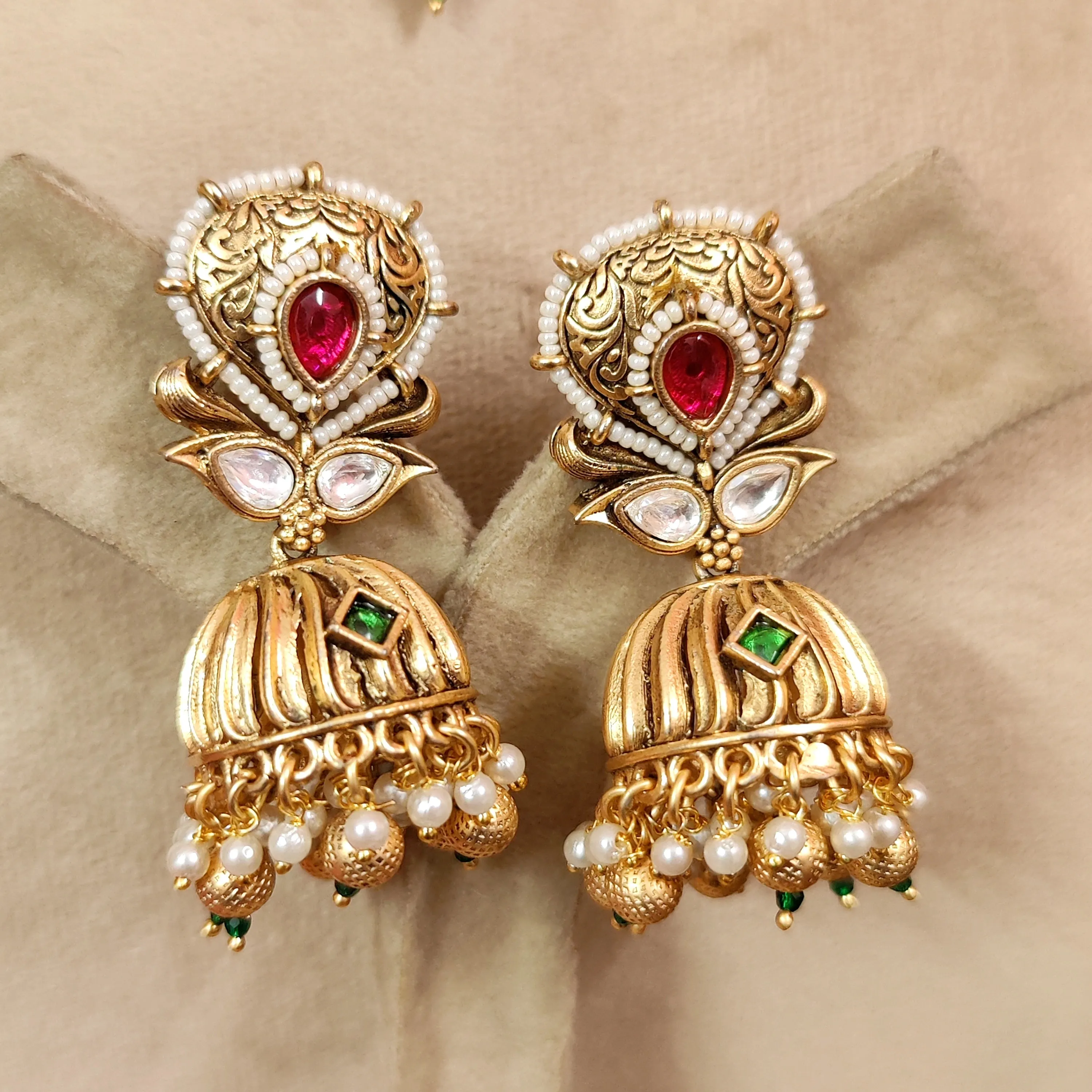 ROYAL KUNDAN POLKI GOLD LOOK ALIKE PEARL NECKLACE SET
