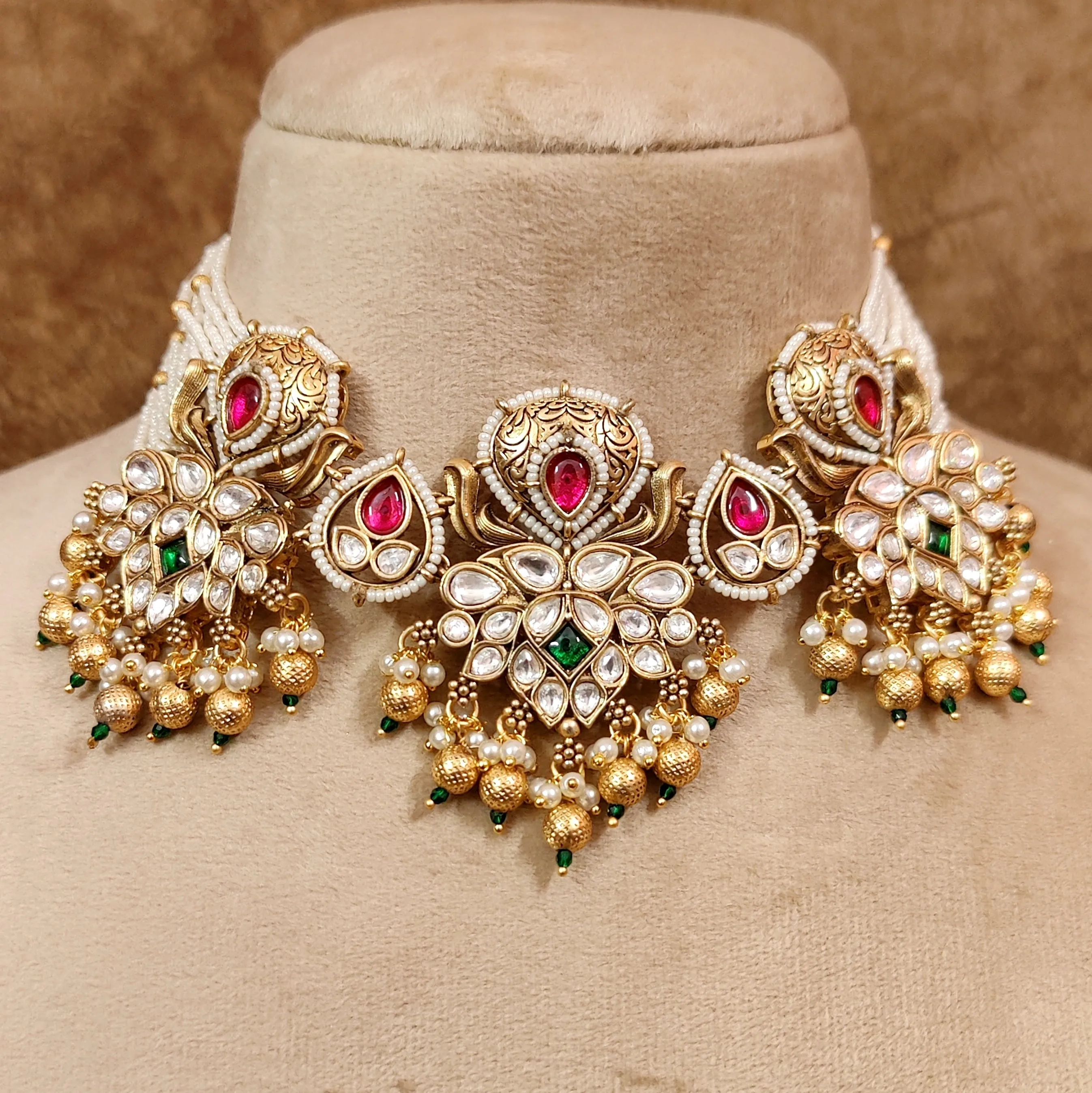 ROYAL KUNDAN POLKI GOLD LOOK ALIKE PEARL NECKLACE SET