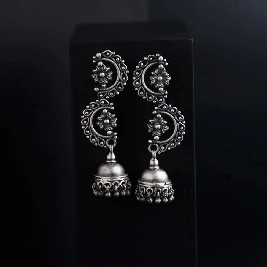 Statment Filigree Vel Jhumki