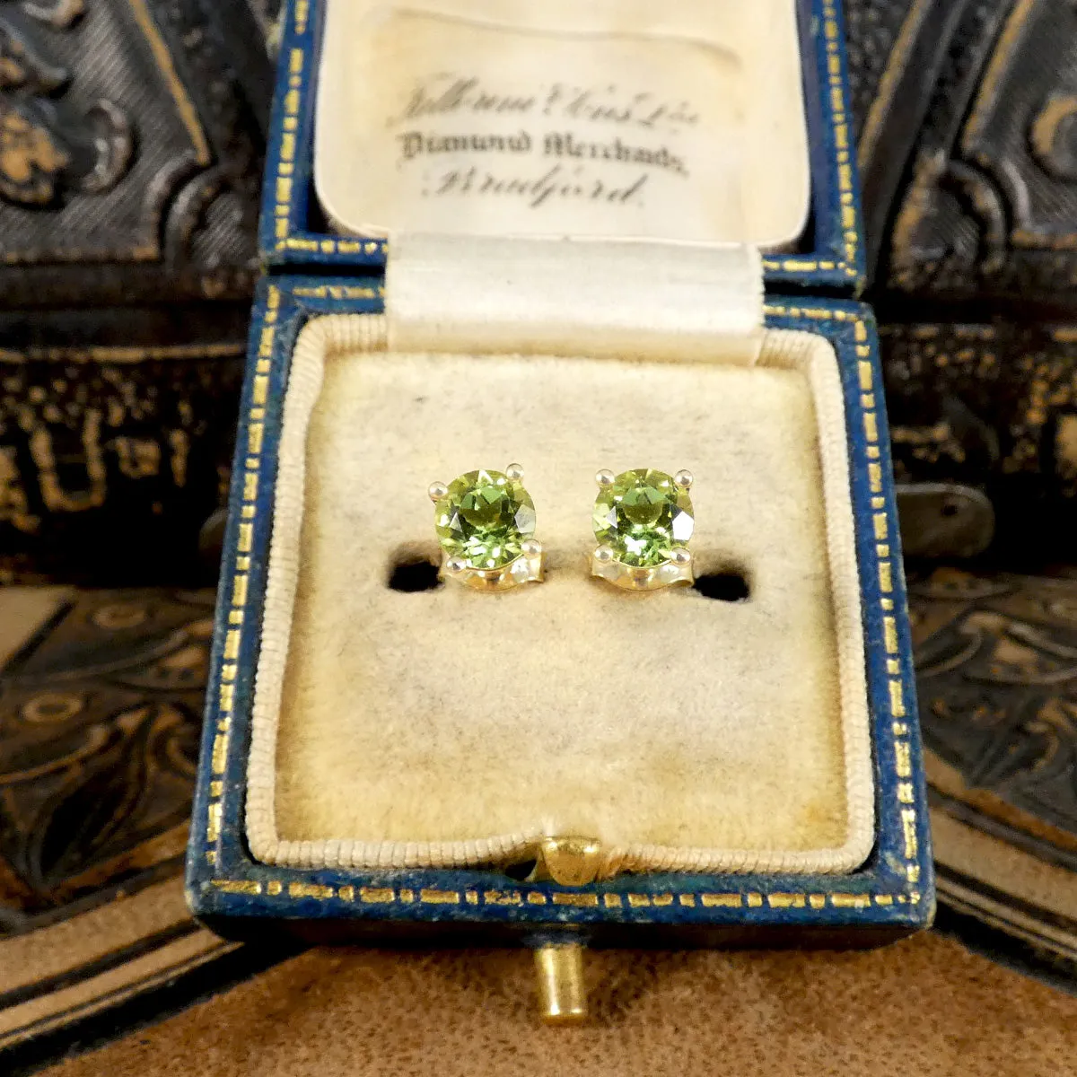 Vibrant Peridot Solitaire Stud Earrings in Yellow Gold