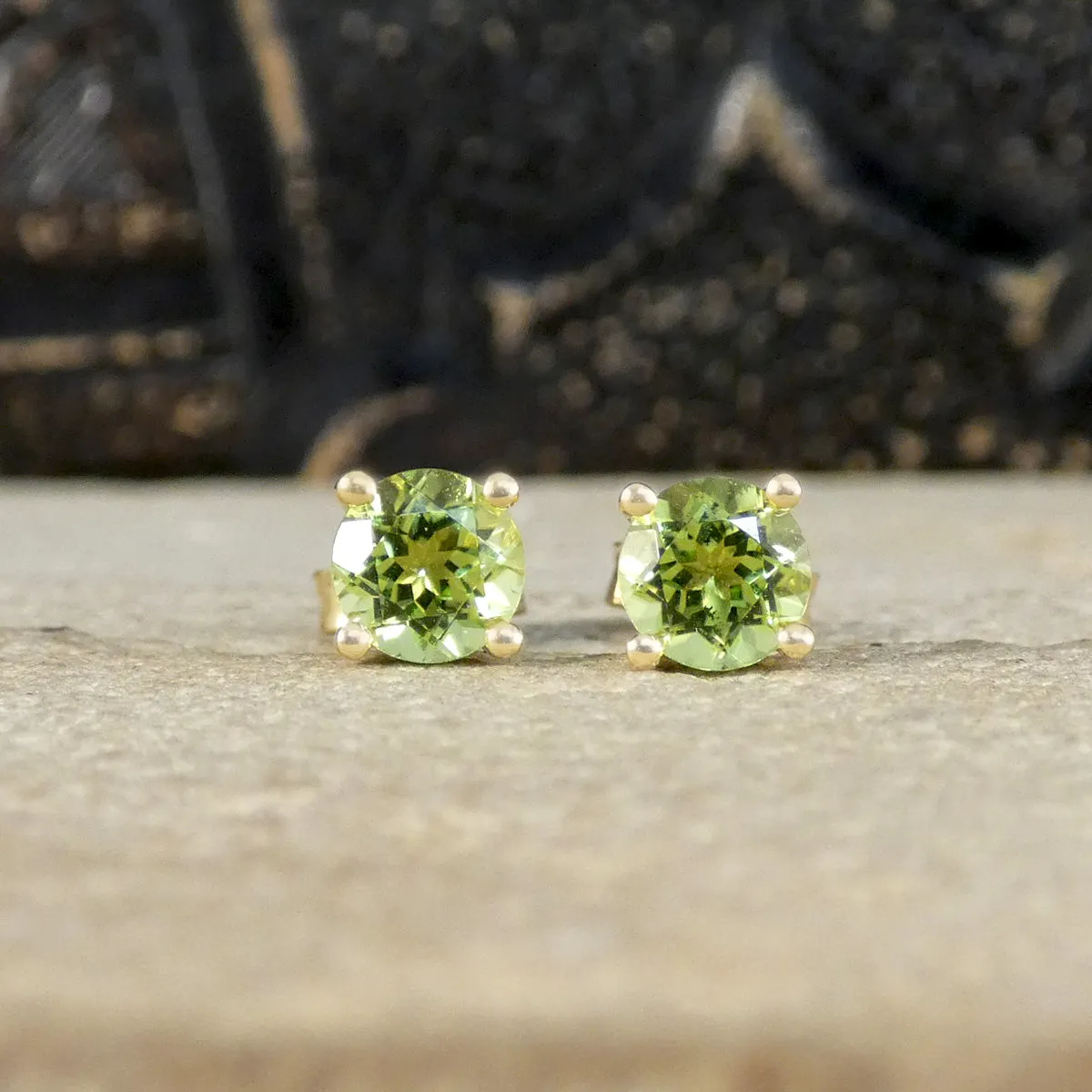 Vibrant Peridot Solitaire Stud Earrings in Yellow Gold