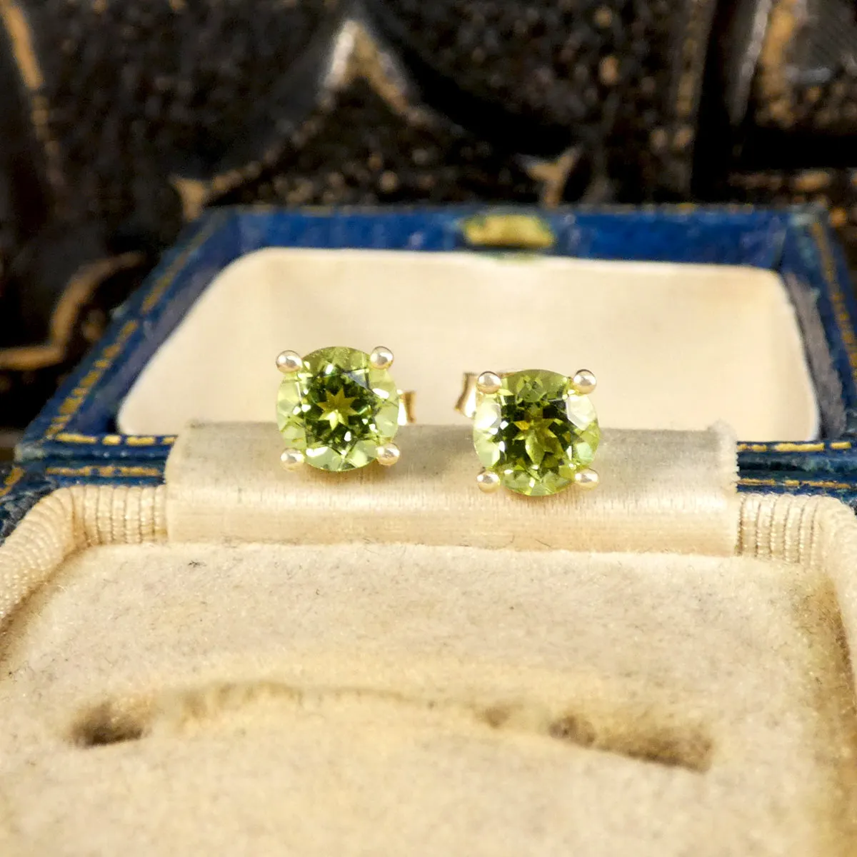 Vibrant Peridot Solitaire Stud Earrings in Yellow Gold