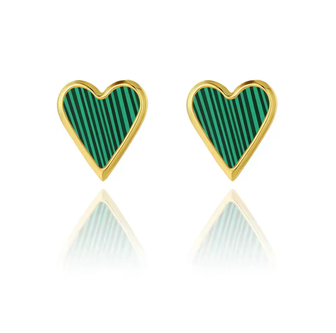 Vintage Seoulful Heart Studs